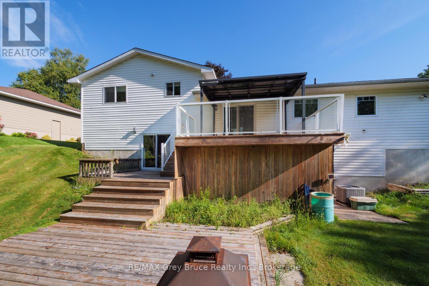 699 20th Street W, Owen Sound, Ontario  N4K 4E1 - Photo 35 - X12533340