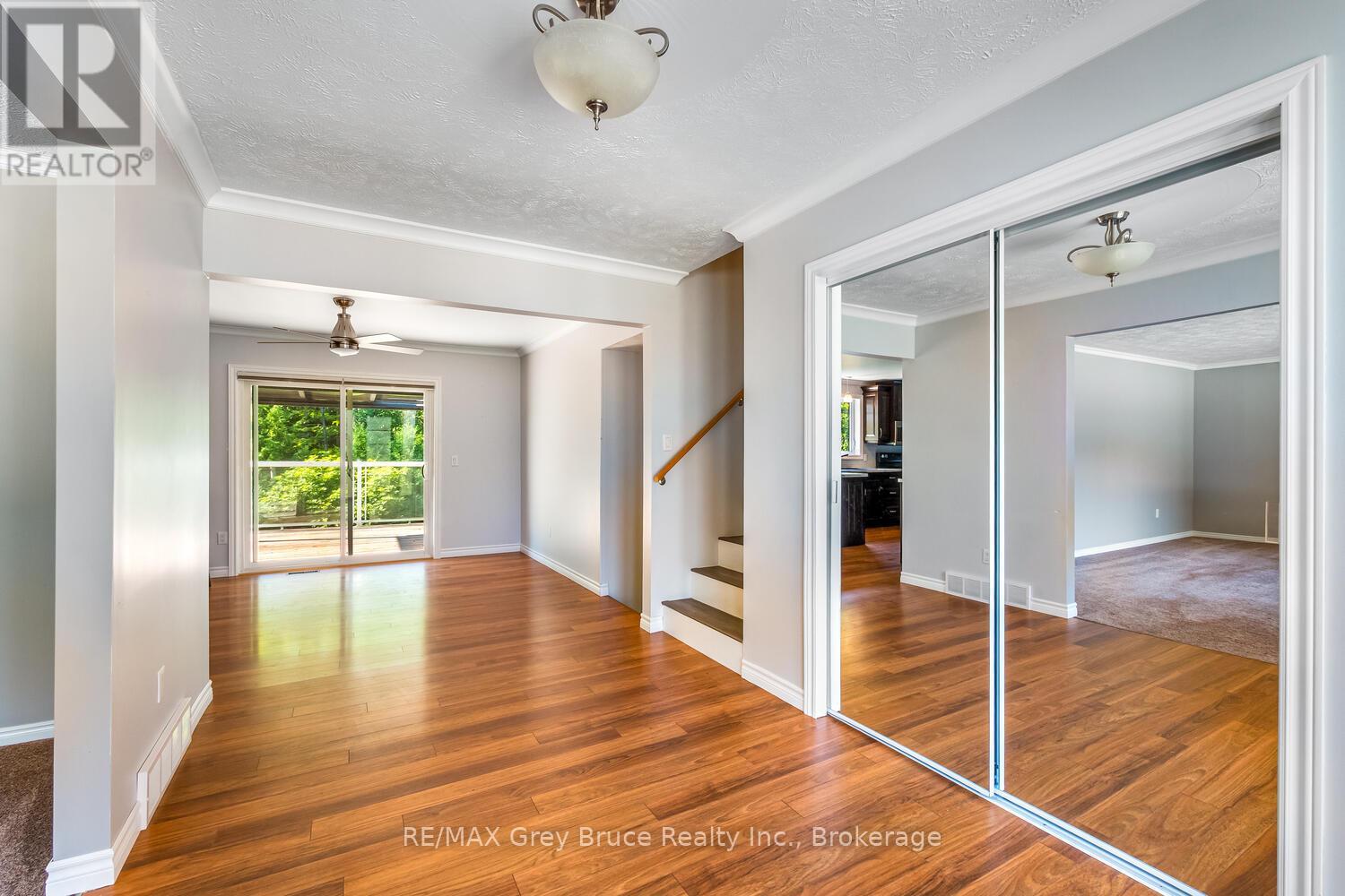 699 20th Street W, Owen Sound, Ontario  N4K 4E1 - Photo 7 - X12533340