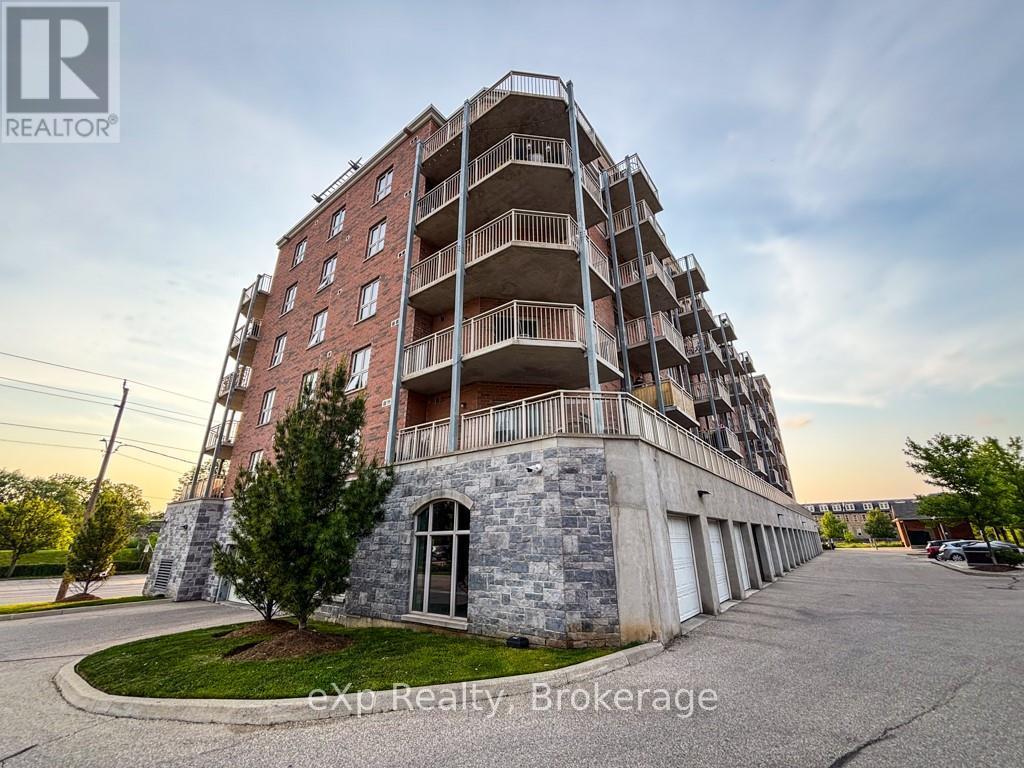 409 - 155 Water Street S, Cambridge, Ontario  N1R 3E3 - Photo 9 - X12533494