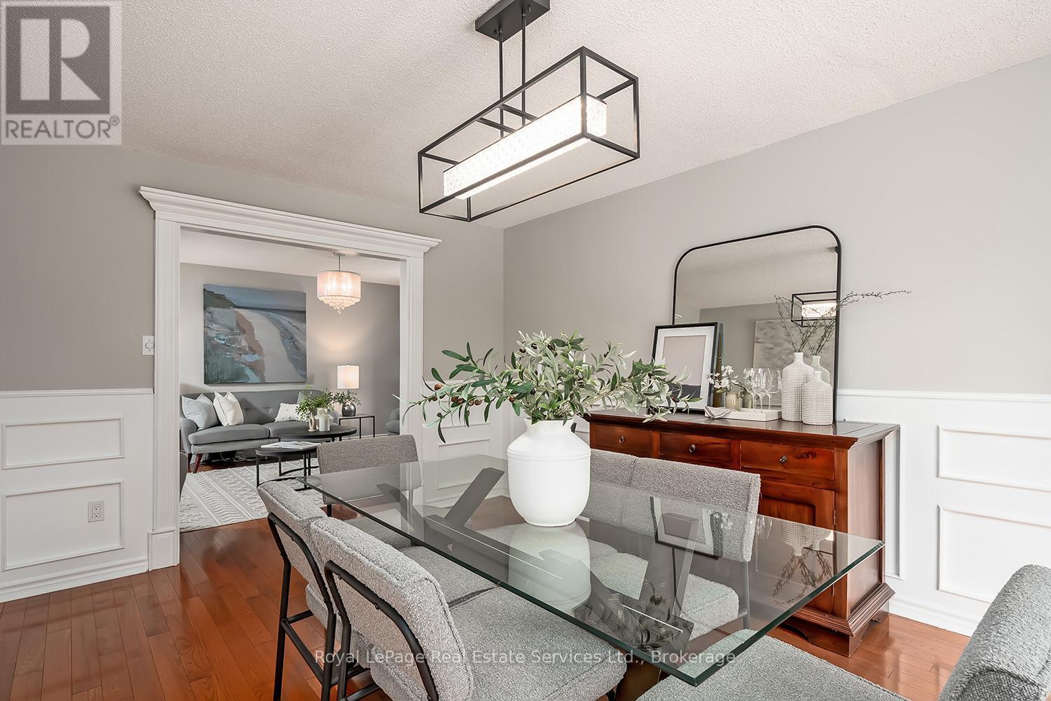 1544 Greenbriar Drive, Oakville, Ontario  L6M 1Y5 - Photo 10 - W12533520