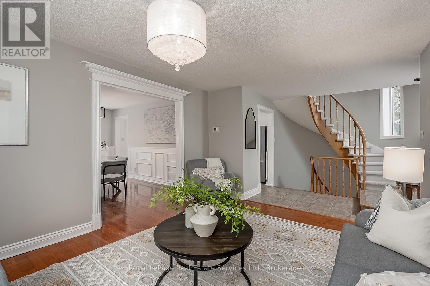 1544 Greenbriar Drive, Oakville, Ontario  L6M 1Y5 - Photo 8 - W12533520