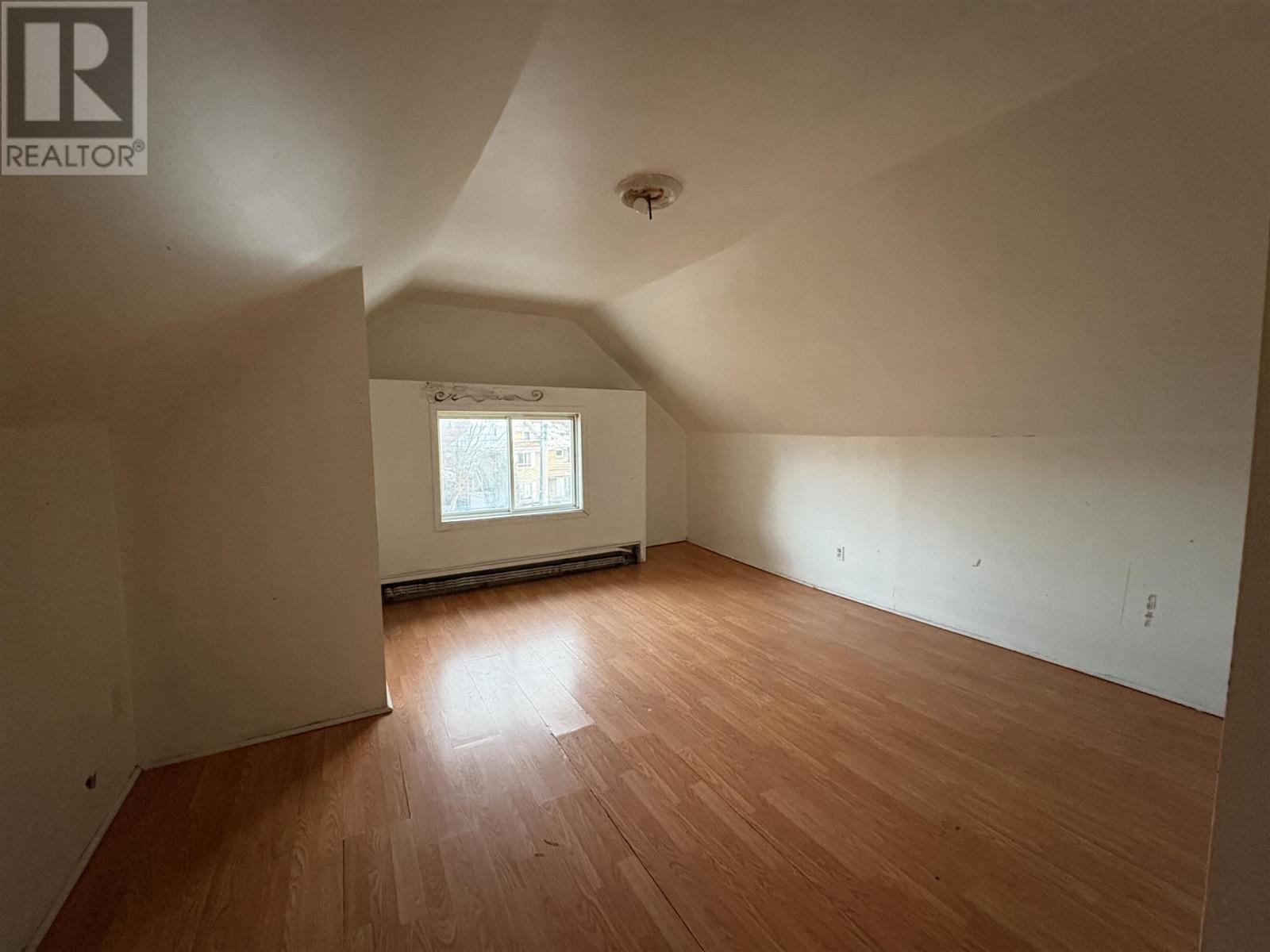 155 Pim St, Sault Ste. Marie, Ontario  P6A 3G9 - Photo 13 - SM253241