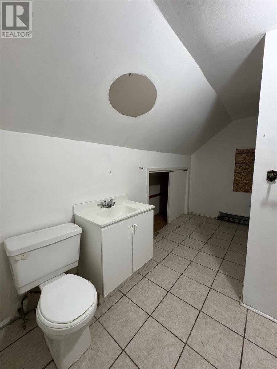 155 Pim St, Sault Ste. Marie, Ontario  P6A 3G9 - Photo 14 - SM253241