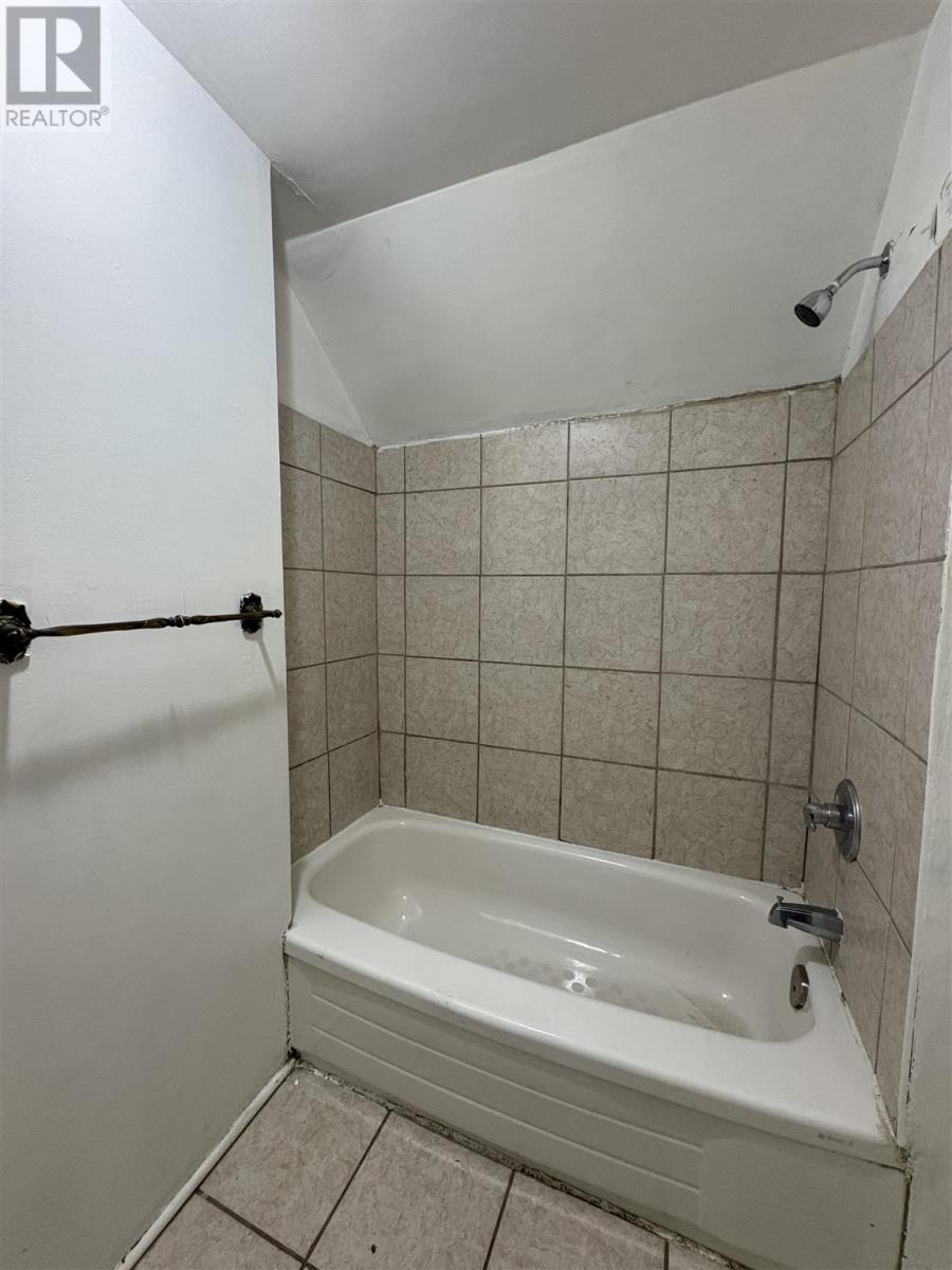 155 Pim St, Sault Ste. Marie, Ontario  P6A 3G9 - Photo 15 - SM253241