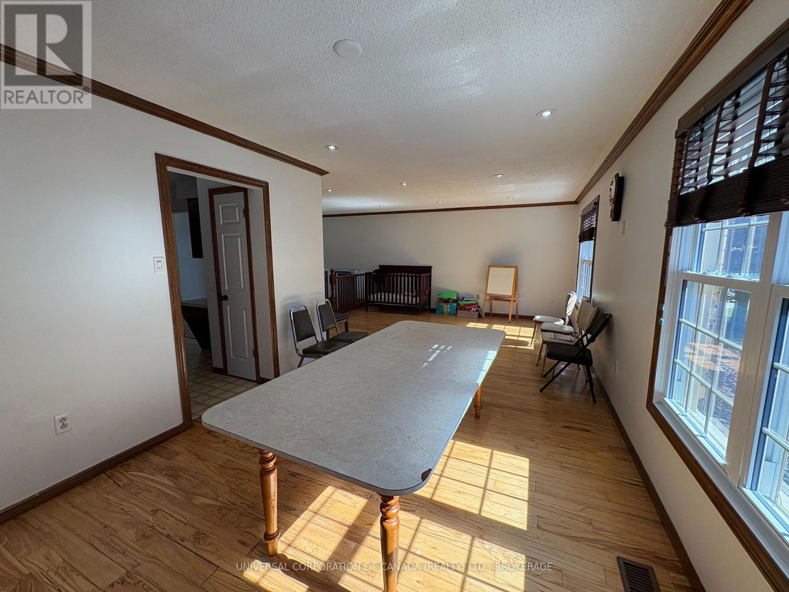 15 Treadwell Street E, Aylmer, Ontario  N5H 3B5 - Photo 11 - X12459293