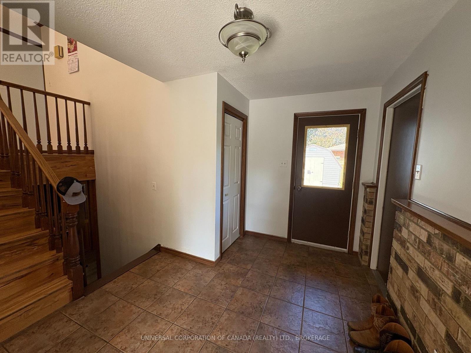 15 Treadwell Street E, Aylmer, Ontario  N5H 3B5 - Photo 33 - X12459293