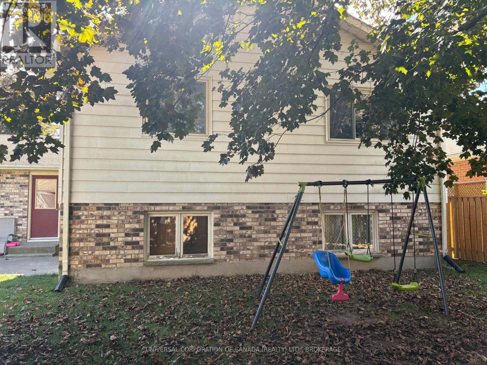 15 Treadwell Street E, Aylmer, Ontario  N5H 3B5 - Photo 34 - X12459293