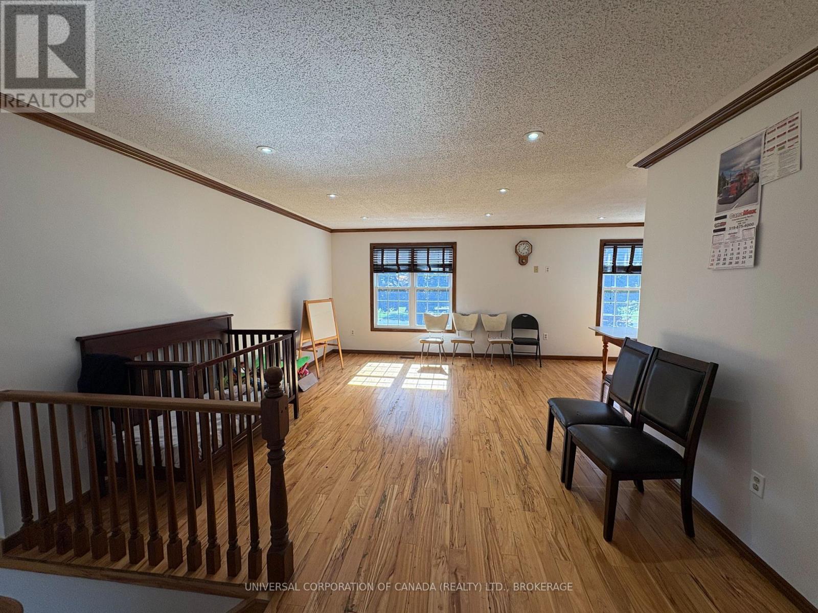 15 Treadwell Street E, Aylmer, Ontario  N5H 3B5 - Photo 9 - X12459293