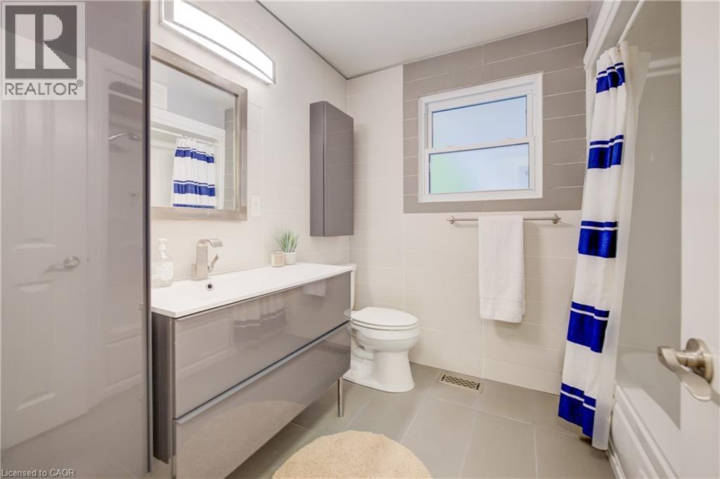 18 Rosemore Road, St. Catharines, Ontario  L2S 1A8 - Photo 15 - 40773604