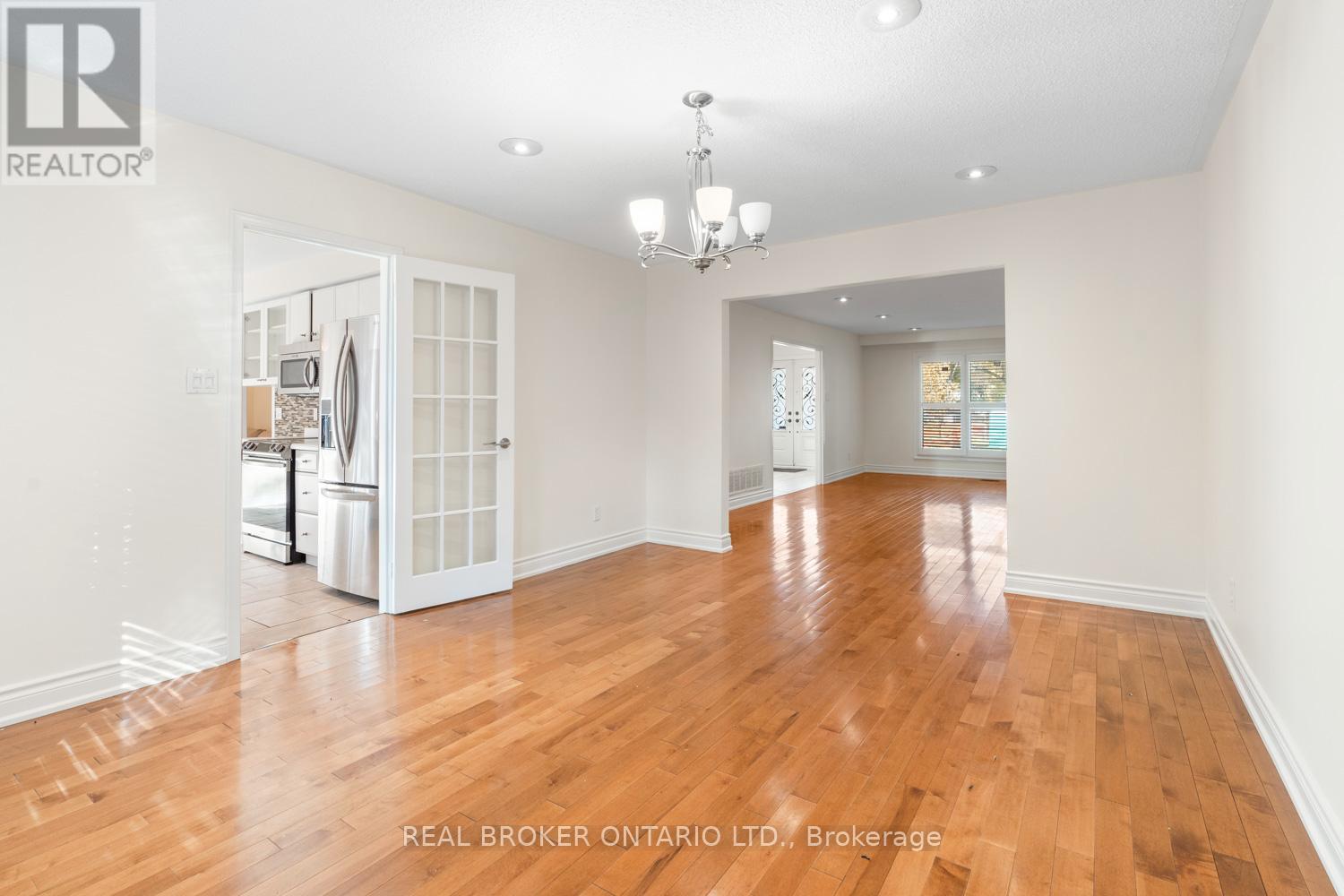 162 Banbury Road, Toronto, Ontario  M3B 2L8 - Photo 5 - C12533326