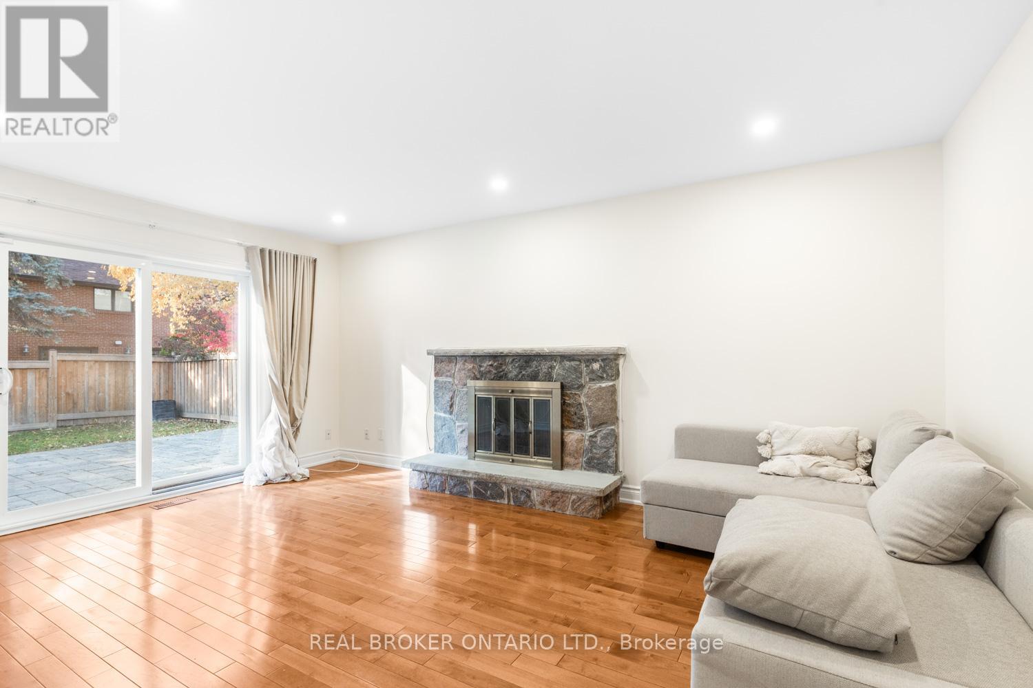 162 Banbury Road, Toronto, Ontario  M3B 2L8 - Photo 9 - C12533326