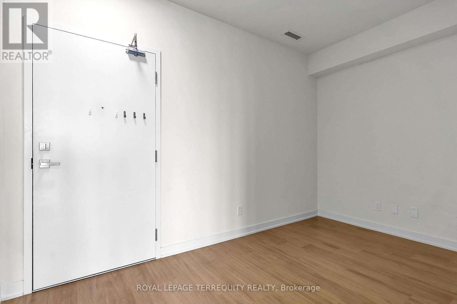 906 - 10 Deerlick Court, Toronto, Ontario  M3A 0A7 - Photo 9 - C12533386