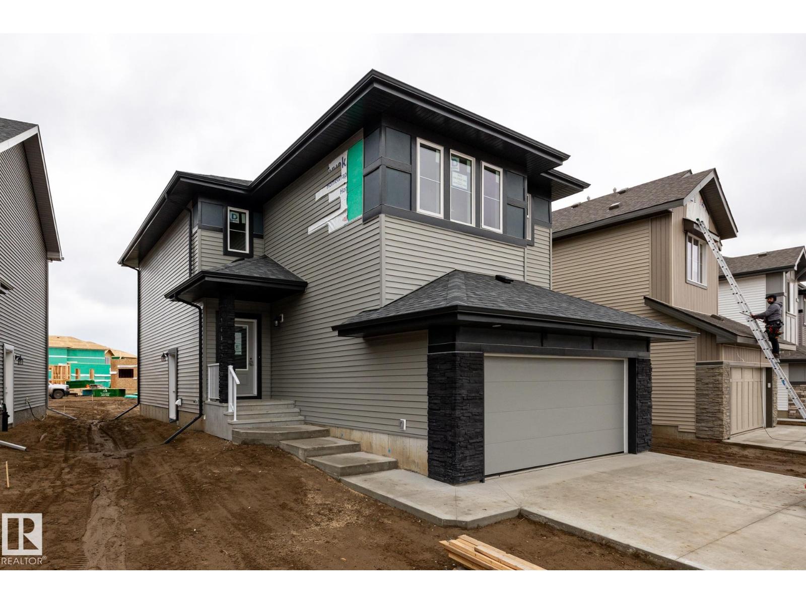 4023 208 ST NW, Edmonton, Alberta