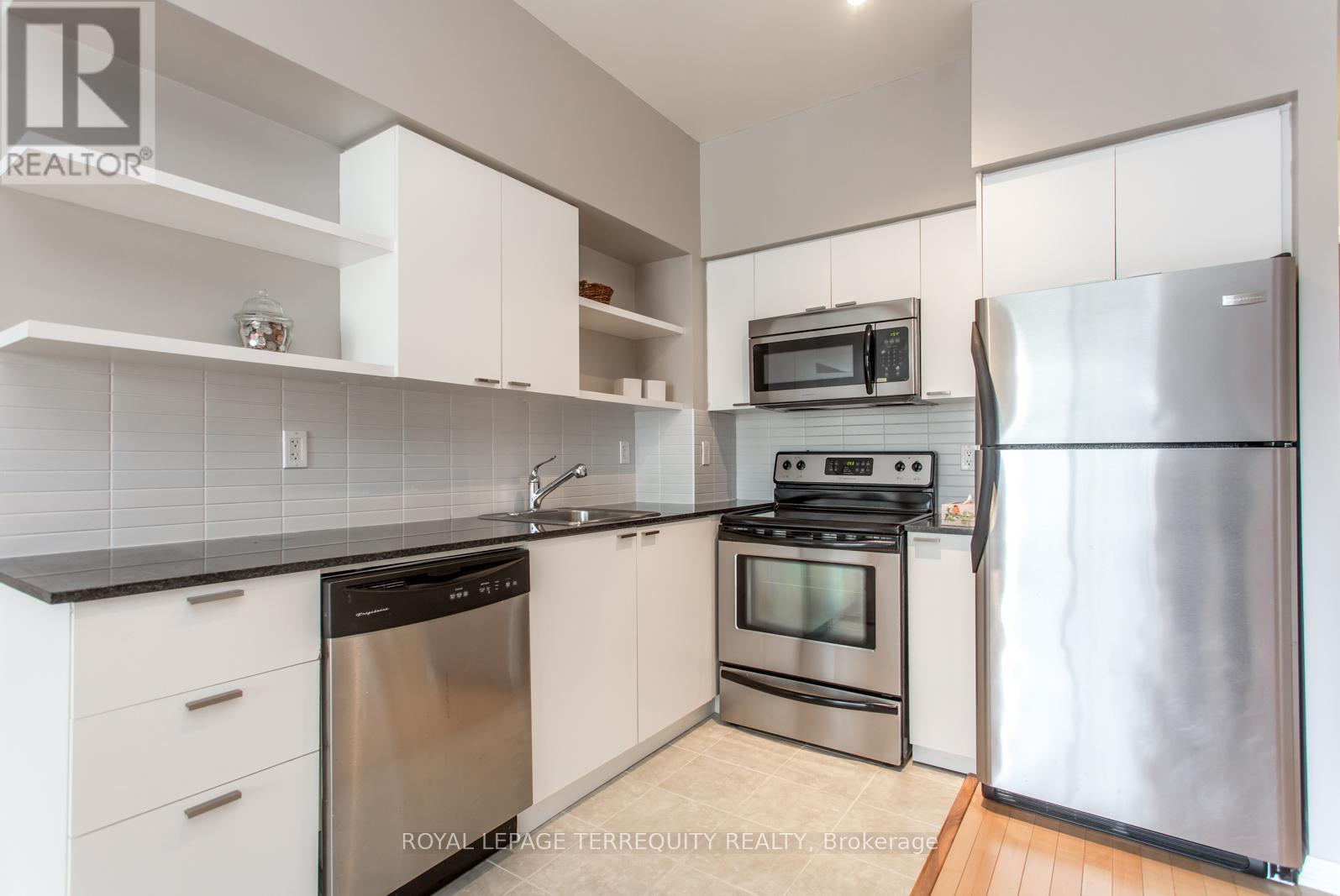 502 - 35 Hayden Street, Toronto, Ontario  M4Y 3C3 - Photo 8 - C12533502