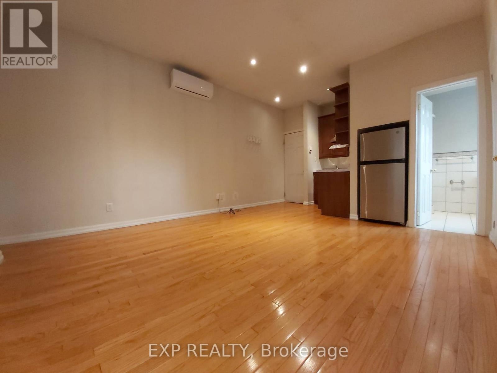 Unit #1 - 195 Carlton Street, Toronto, Ontario  M5A 2K7 - Photo 3 - C12533532