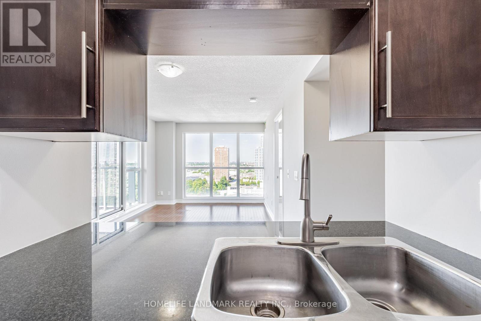 1709 - 60 Town Centre Court, Toronto, Ontario  M1P 0B1 - Photo 6 - E12533384