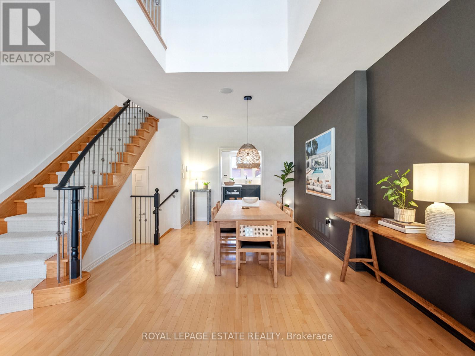 53 Northern Dancer Boulevard, Toronto, Ontario  M4L 3Z8 - Photo 11 - E12533466