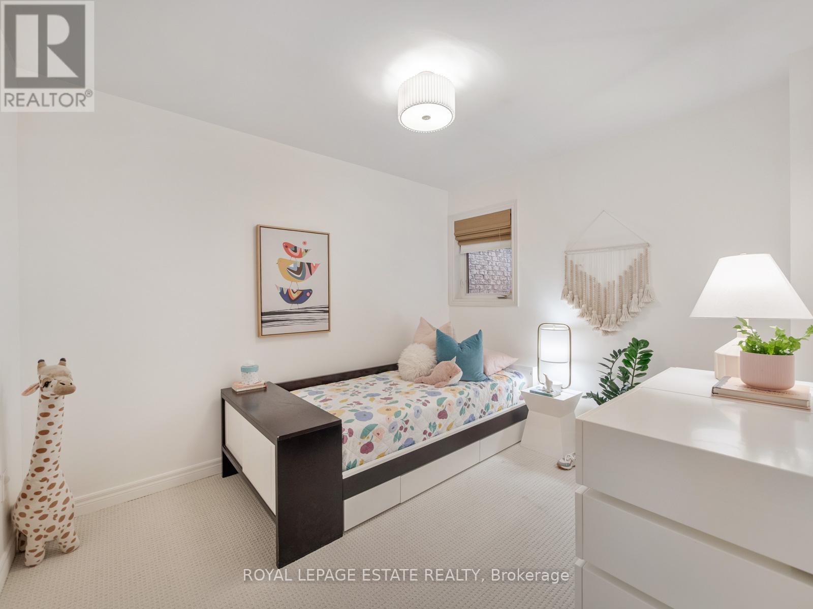 53 Northern Dancer Boulevard, Toronto, Ontario  M4L 3Z8 - Photo 24 - E12533466