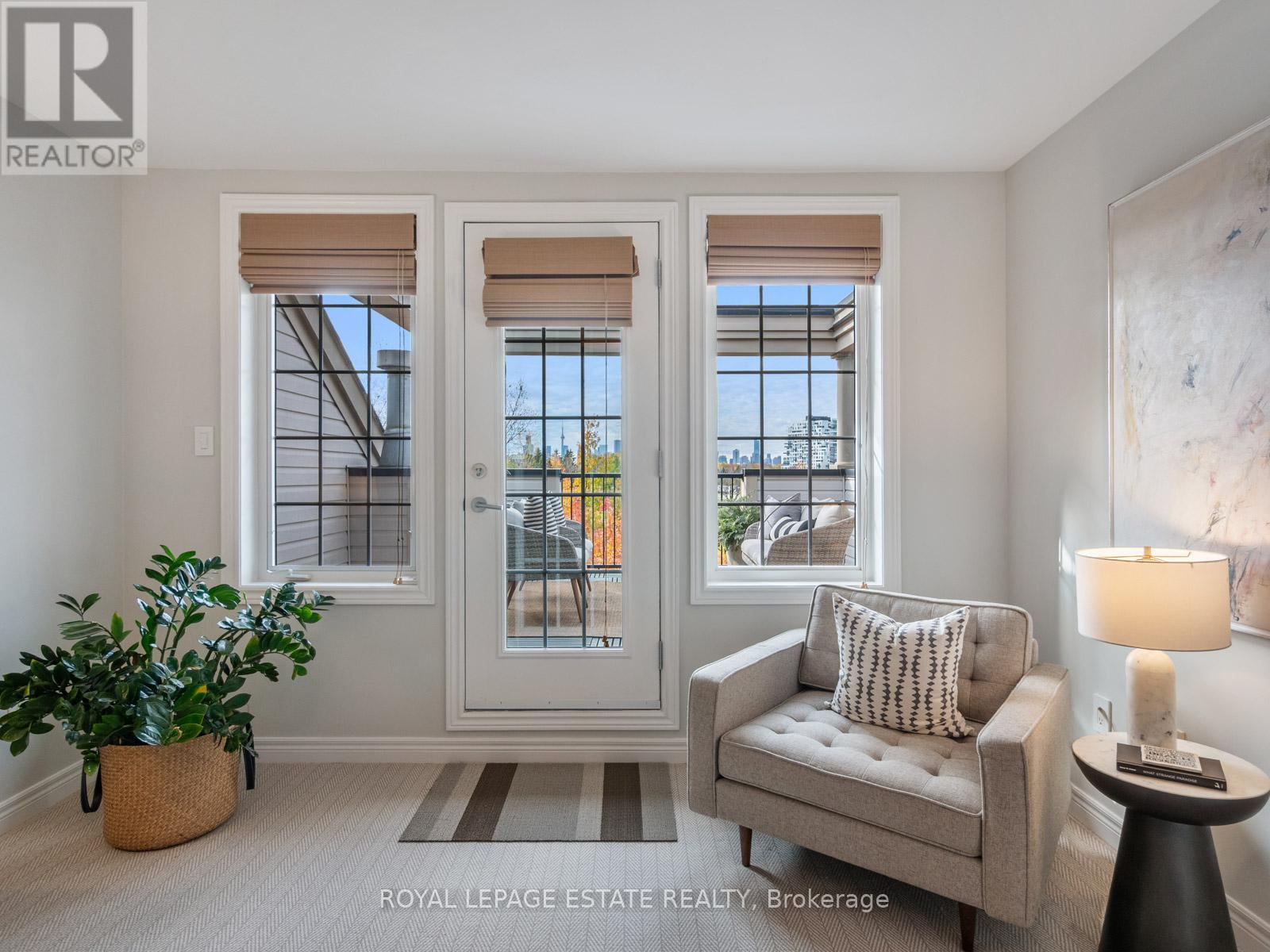 53 Northern Dancer Boulevard, Toronto, Ontario  M4L 3Z8 - Photo 28 - E12533466