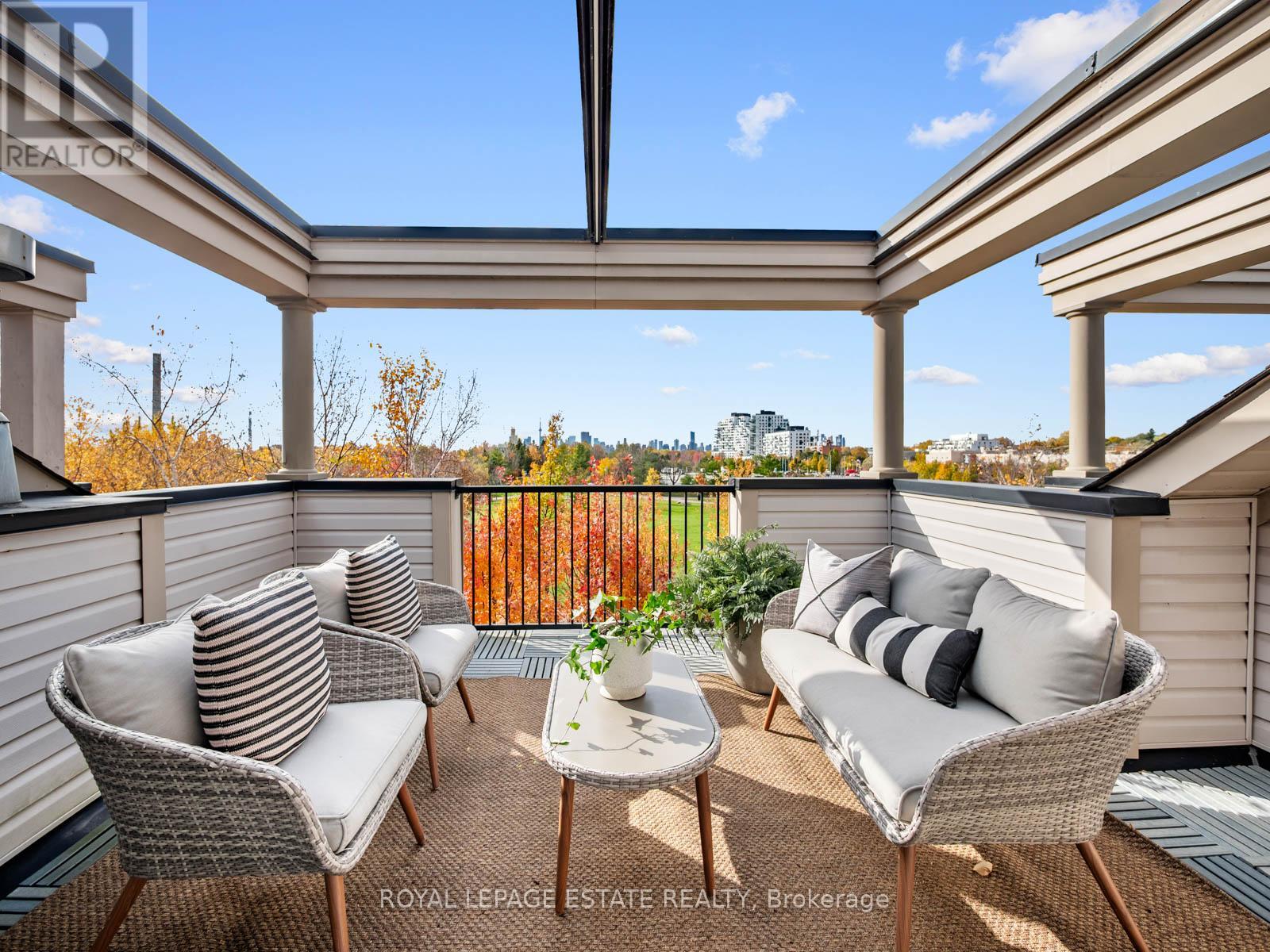 53 Northern Dancer Boulevard, Toronto, Ontario  M4L 3Z8 - Photo 31 - E12533466