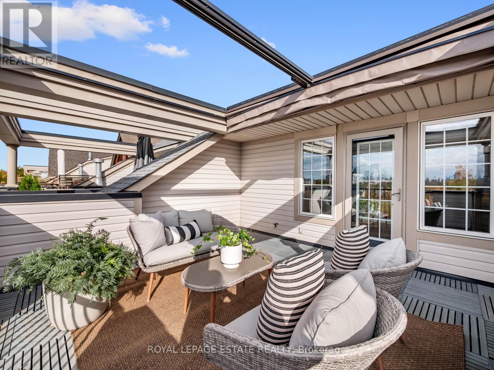 53 Northern Dancer Boulevard, Toronto, Ontario  M4L 3Z8 - Photo 34 - E12533466