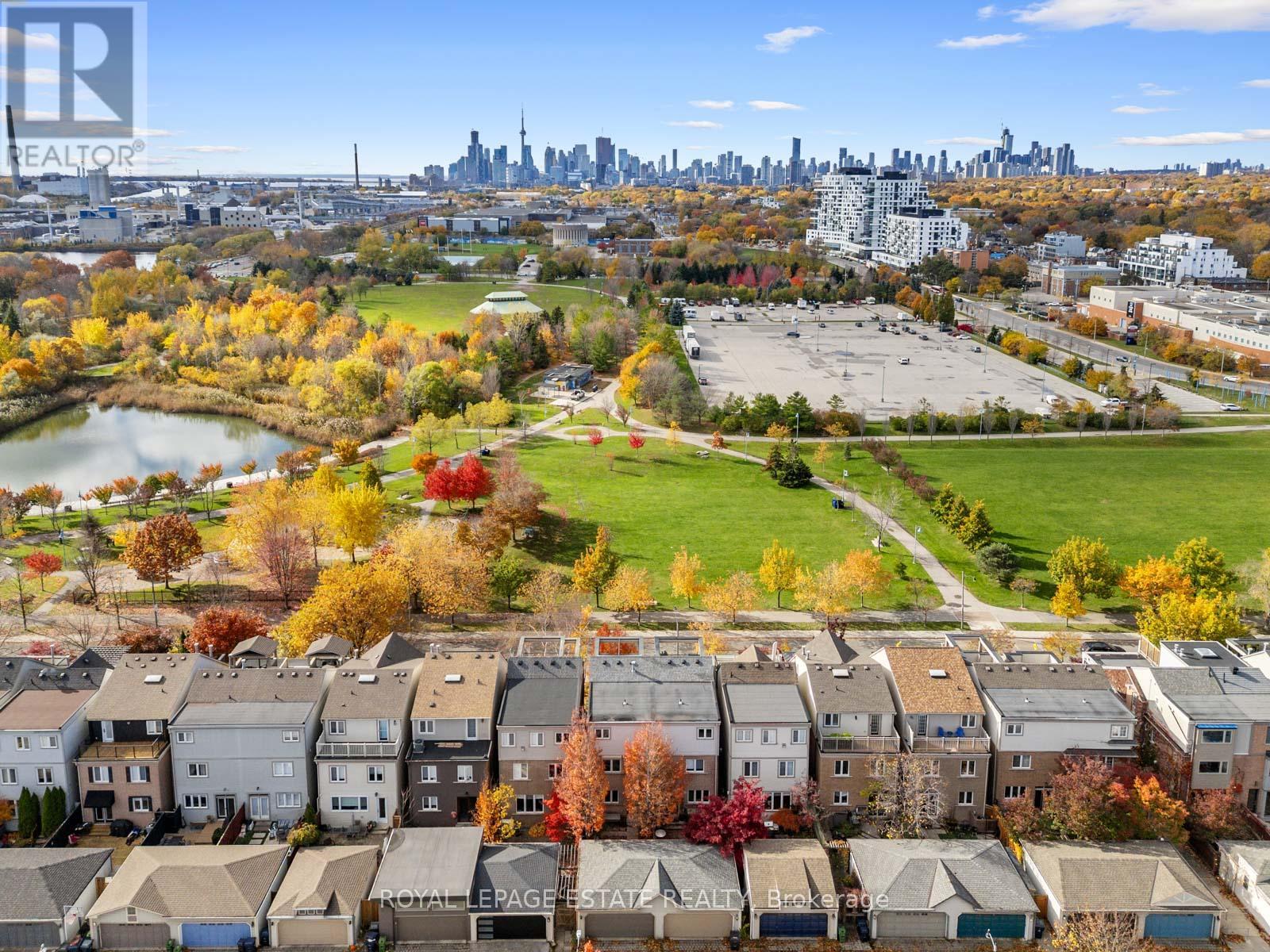 53 Northern Dancer Boulevard, Toronto, Ontario  M4L 3Z8 - Photo 46 - E12533466