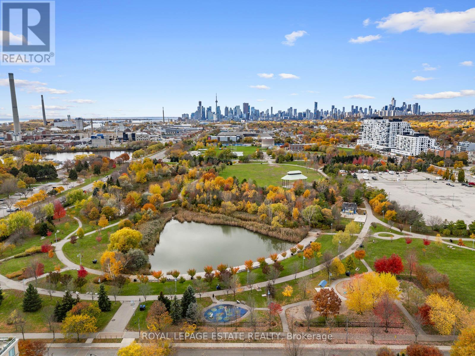 53 Northern Dancer Boulevard, Toronto, Ontario  M4L 3Z8 - Photo 48 - E12533466