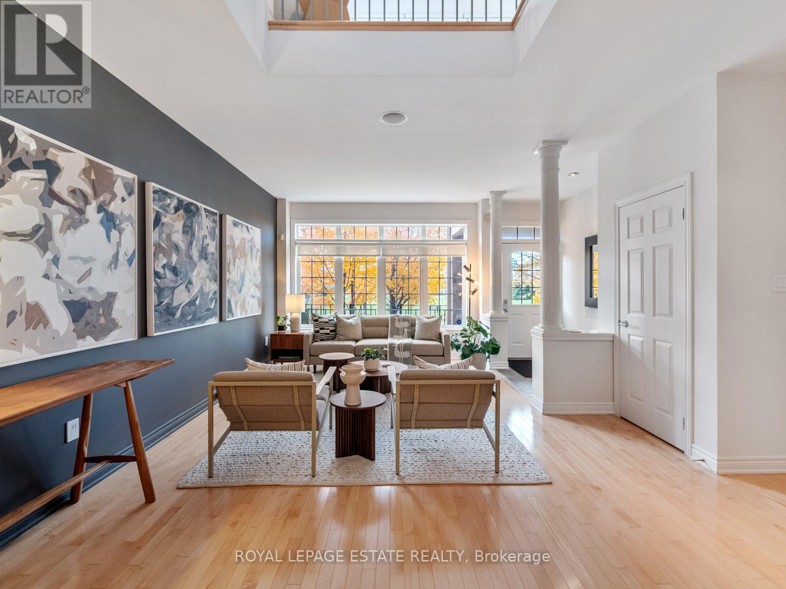 53 Northern Dancer Boulevard, Toronto, Ontario  M4L 3Z8 - Photo 8 - E12533466