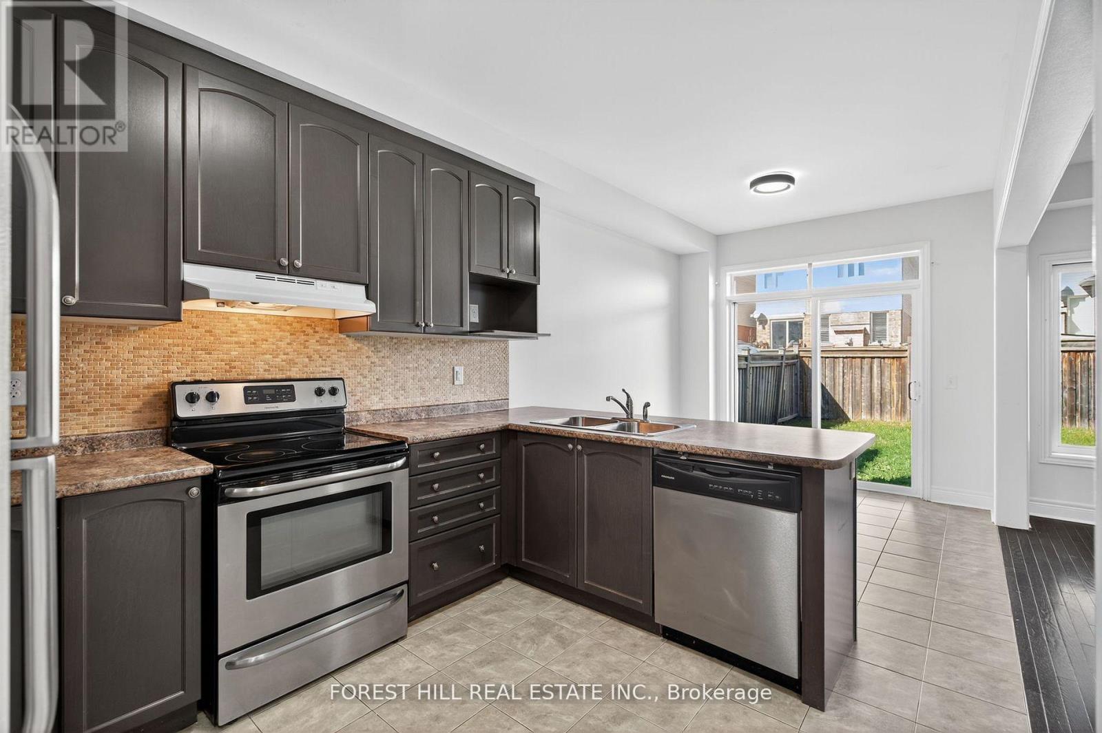 14 Dewell Crescent, Clarington, Ontario  L1E 0B7 - Photo 12 - E12533506