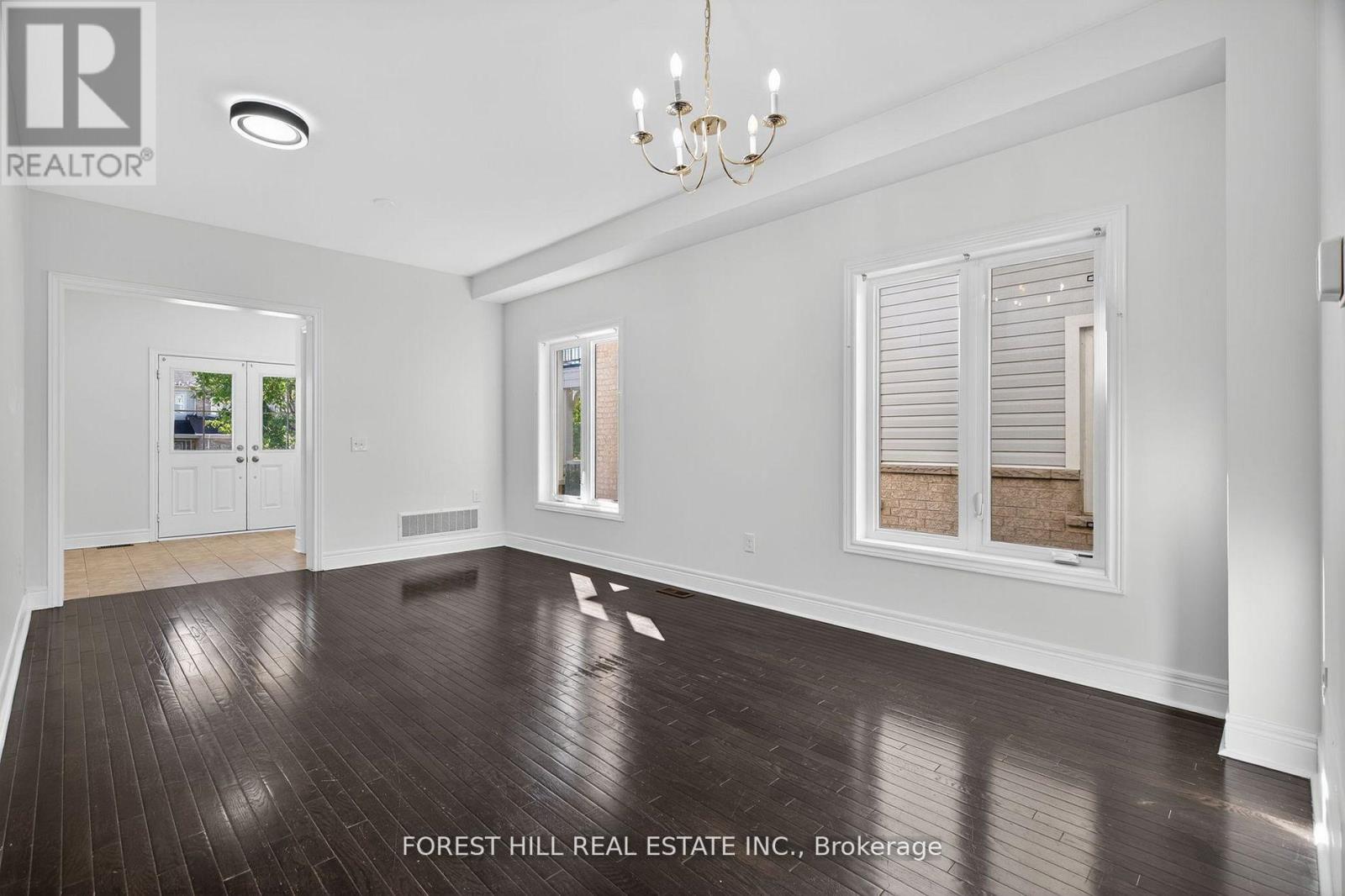 14 Dewell Crescent, Clarington, Ontario  L1E 0B7 - Photo 6 - E12533506