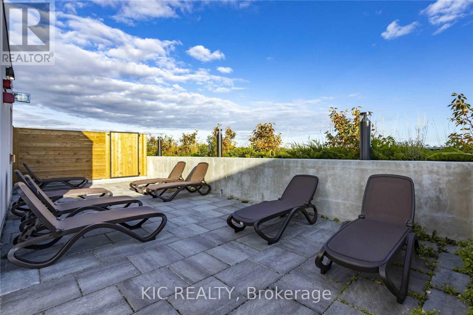 226 - 1401 O'connor Drive, Toronto, Ontario  M4B 2V5 - Photo 6 - E12533524