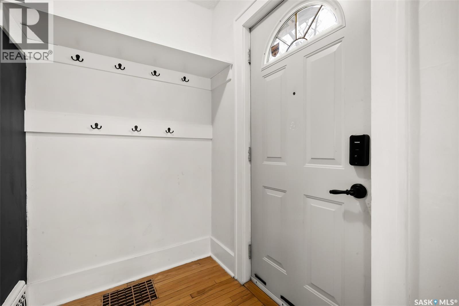 2314 Elphinstone Street, Regina, Saskatchewan  S4T 3P1 - Photo 8 - SK023834