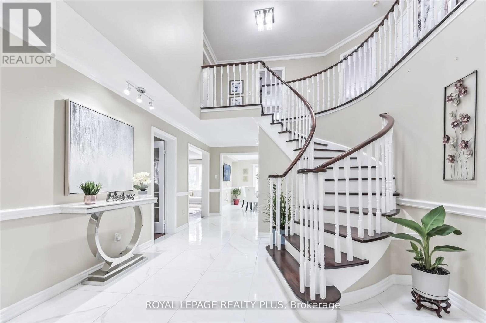 Main - 101 Valleymede Drive, Richmond Hill, Ontario  L4B 1T6 - Photo 2 - N12533352