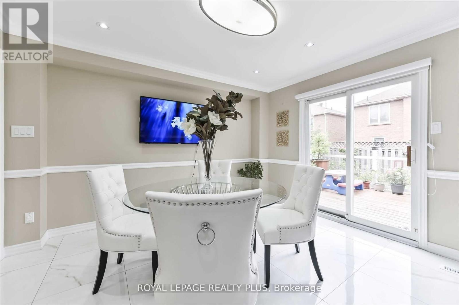 Main - 101 Valleymede Drive, Richmond Hill, Ontario  L4B 1T6 - Photo 9 - N12533352