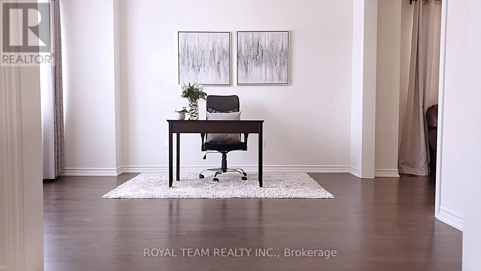 251 Danny Wheeler Boulevard, Georgina, Ontario  L4P 0J9 - Photo 5 - N12533370