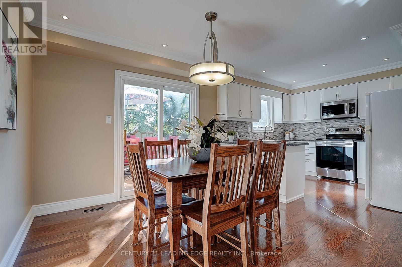 27 Sawyer Crescent, Markham, Ontario  L3P 5T8 - Photo 15 - N12533462