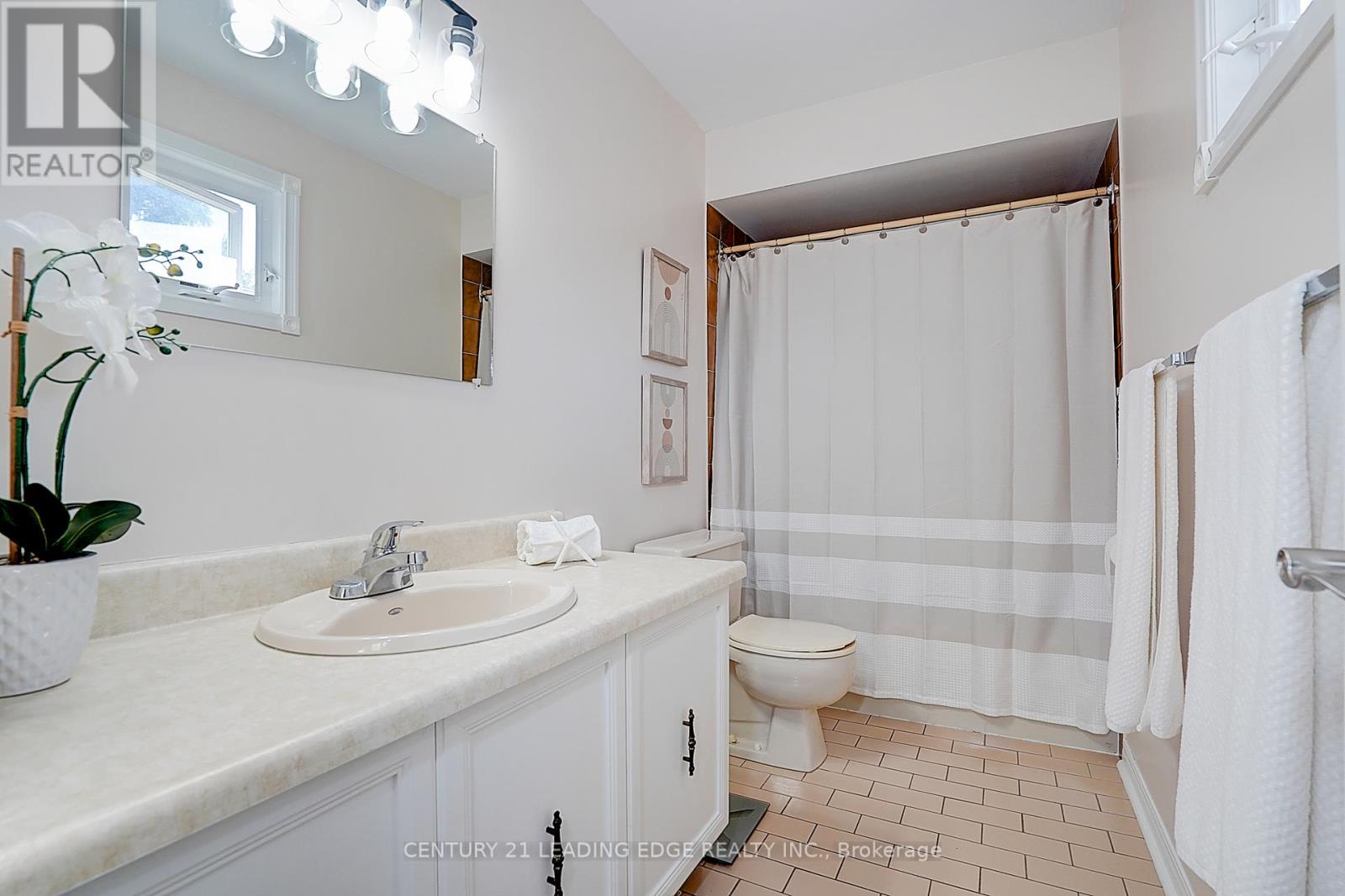 27 Sawyer Crescent, Markham, Ontario  L3P 5T8 - Photo 24 - N12533462