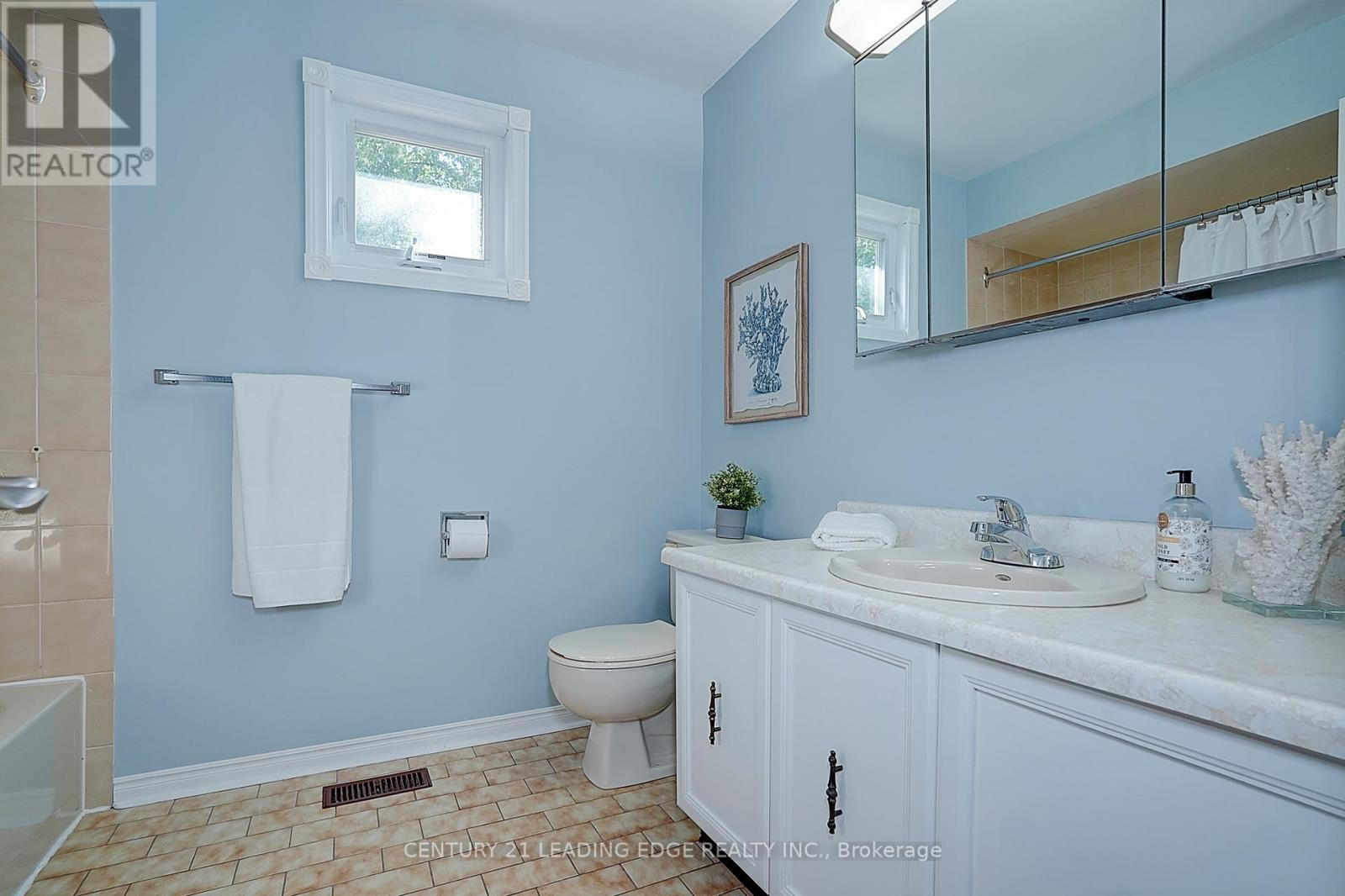 27 Sawyer Crescent, Markham, Ontario  L3P 5T8 - Photo 29 - N12533462