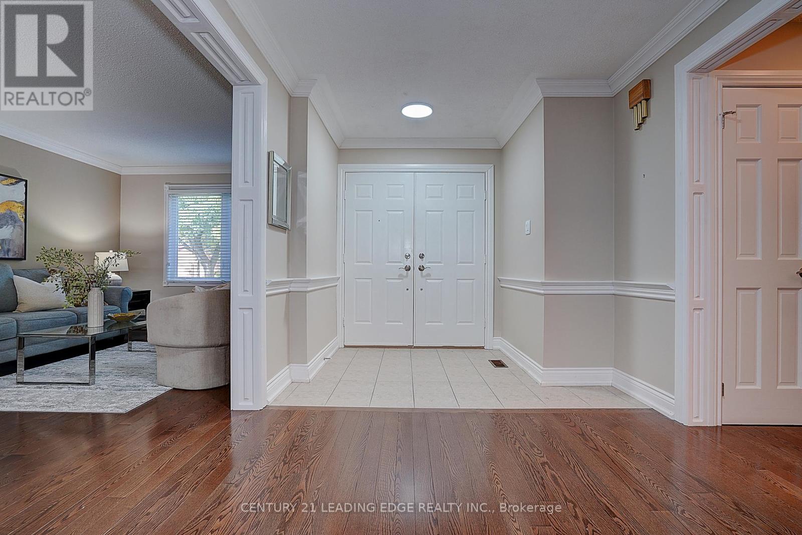 27 Sawyer Crescent, Markham, Ontario  L3P 5T8 - Photo 5 - N12533462