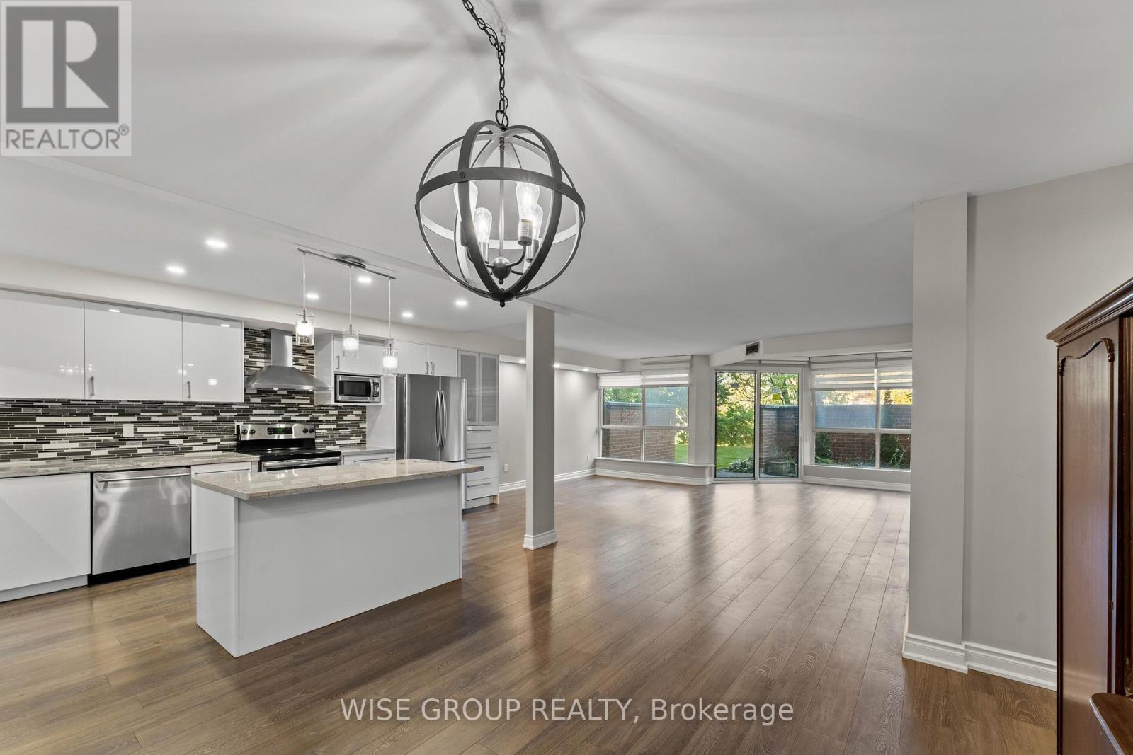 113 - 5 Weldrick Road W, Richmond Hill, Ontario  L4C 8S9 - Photo 13 - N12533498