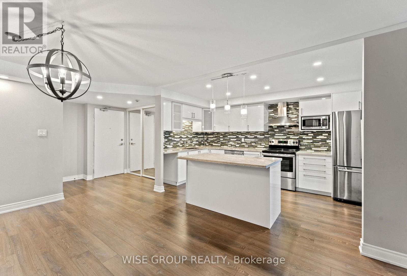 113 - 5 Weldrick Road W, Richmond Hill, Ontario  L4C 8S9 - Photo 14 - N12533498