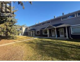 522 Regal Park NE Renfrew