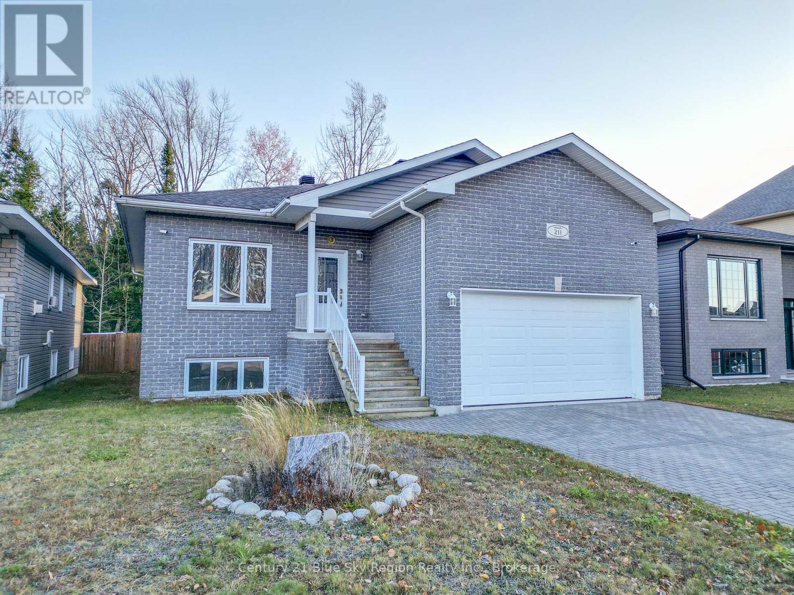 211 THELMA AVENUE, north bay (ferris), Ontario