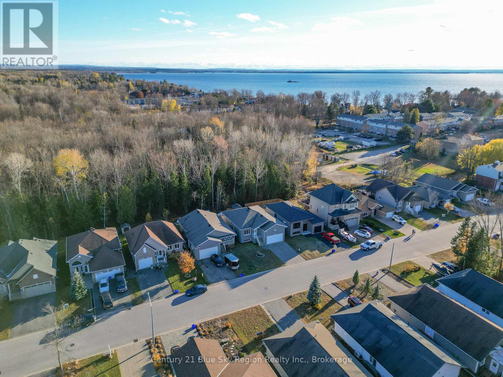 211 Thelma Avenue, North Bay (Ferris), Ontario  P1A 4M9 - Photo 47 - X12533550