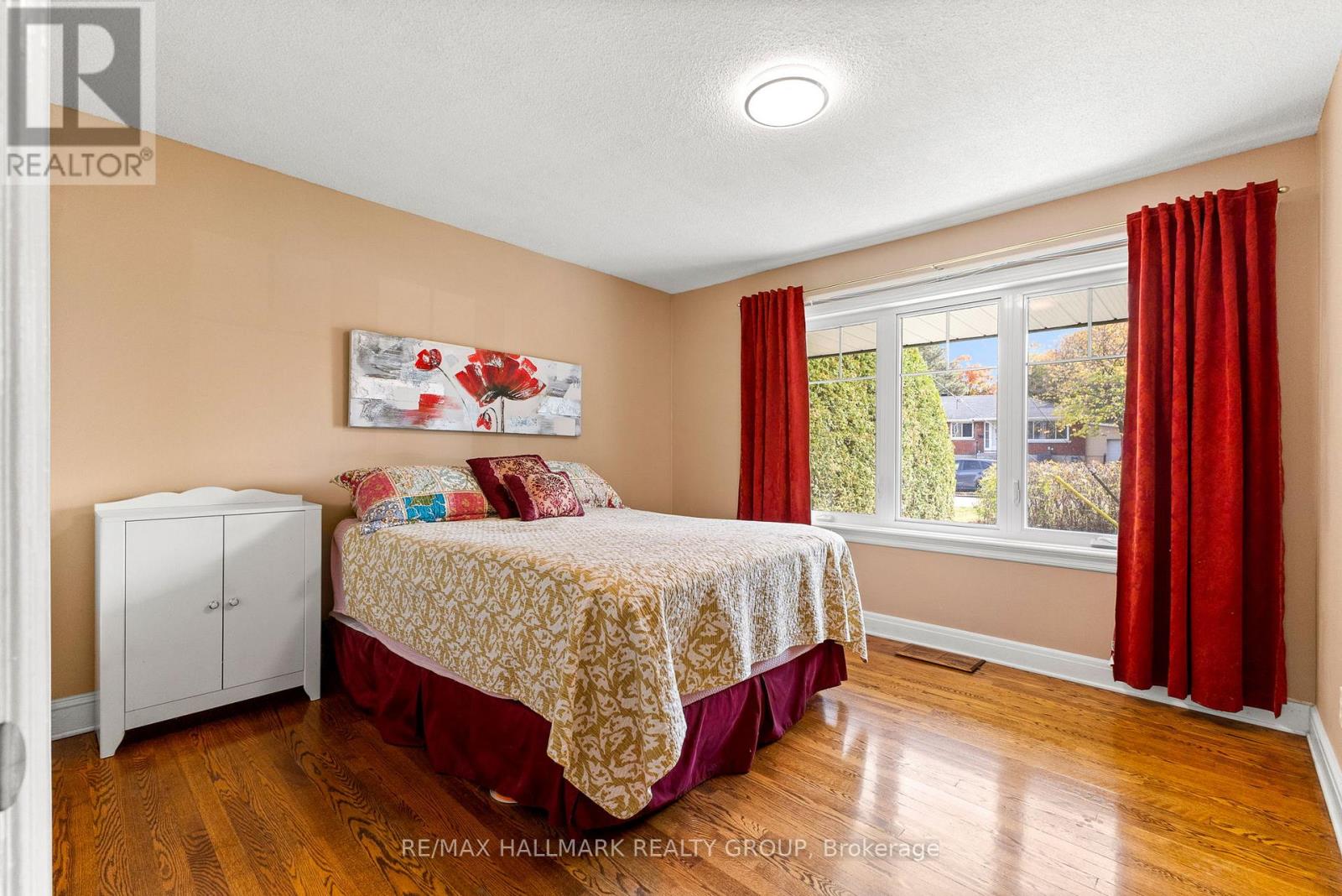 18 Kerry Crescent, Ottawa, Ontario  K2E 5V6 - Photo 20 - X12473157