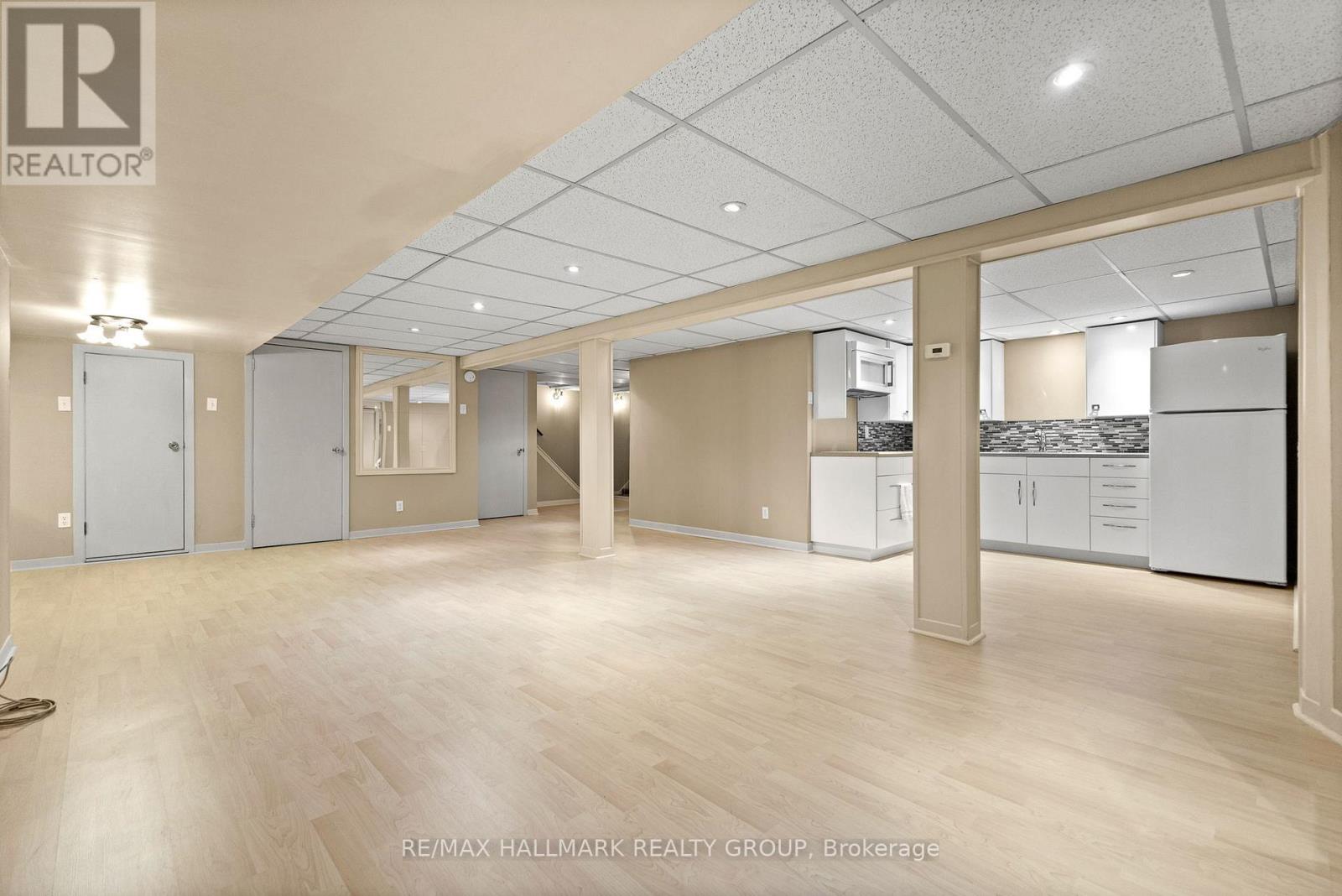 18 Kerry Crescent, Ottawa, Ontario  K2E 5V6 - Photo 28 - X12473157