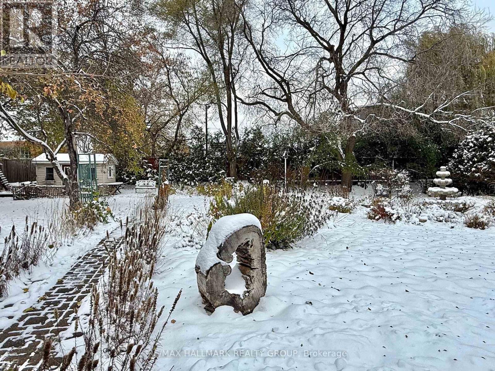 18 Kerry Crescent, Ottawa, Ontario  K2E 5V6 - Photo 37 - X12473157