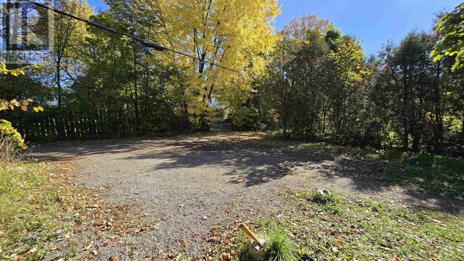 292 Pim St, Sault Ste. Marie, Ontario  P6B 2T5 - Photo 12 - SM253003