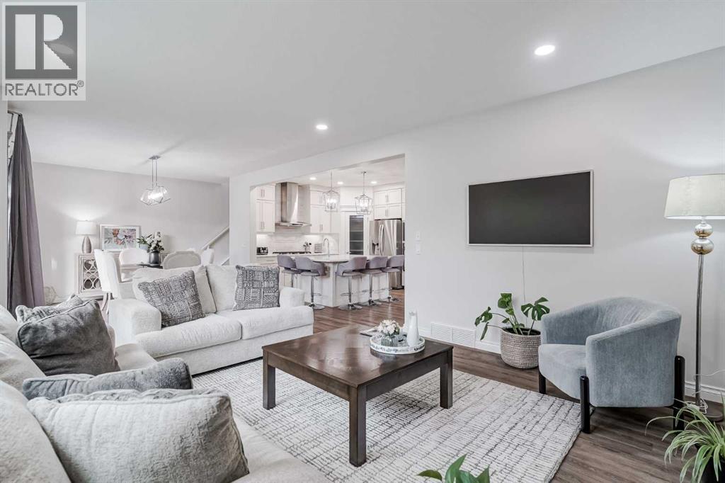 310 Mahogany Manor Se, Calgary, Alberta  T3M 1X4 - Photo 14 - A2268422