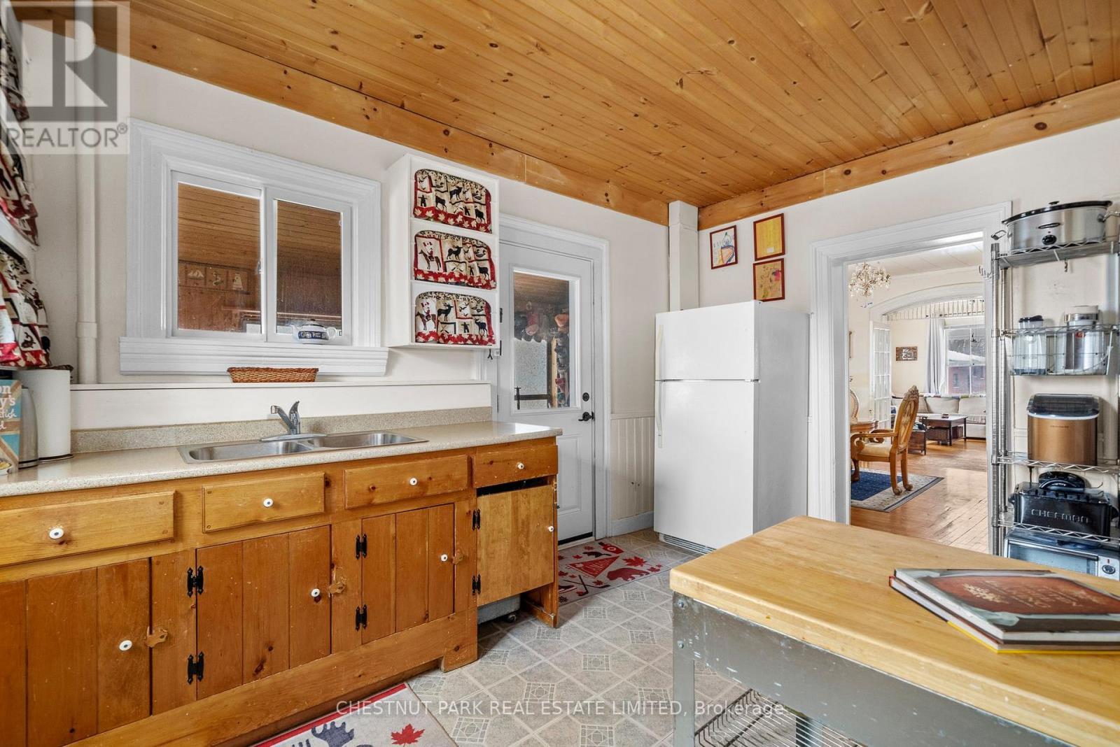 12 Maple Avenue, Prince Edward County (Picton), Ontario  K0K 2T0 - Photo 19 - X12533608